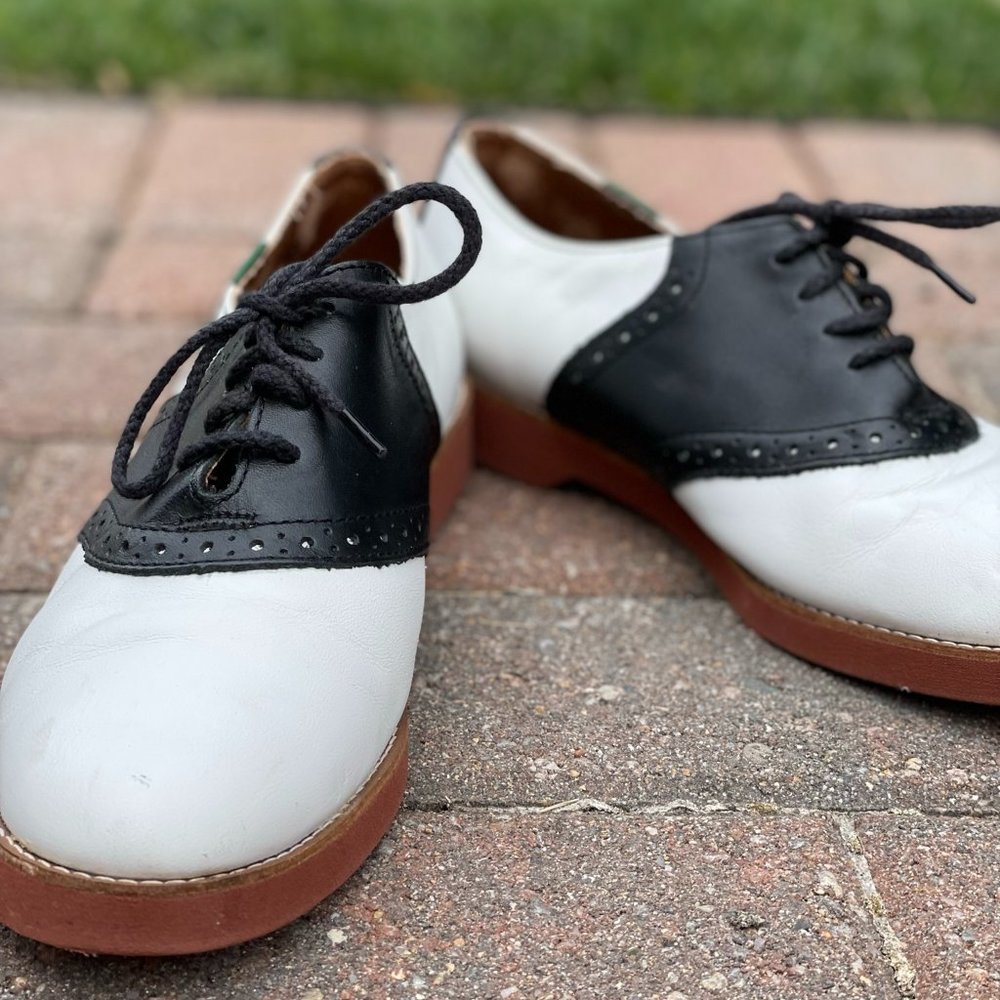 G. H. Bass Saddle Shoes - Size 8.5 - Great Condition